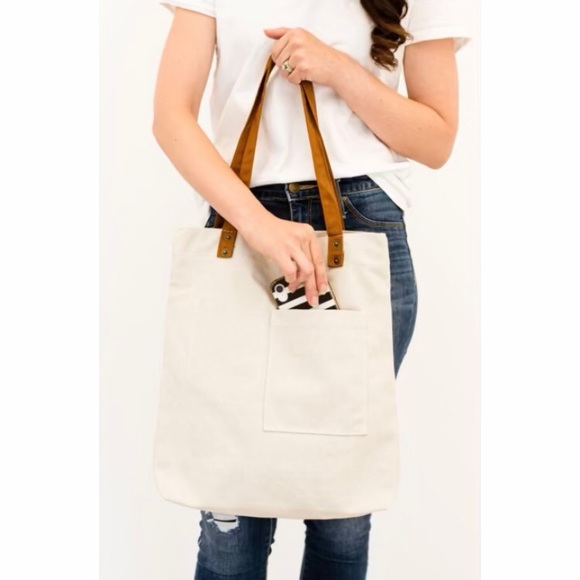 NWT Black Tote Bag - Picture 3 of 7